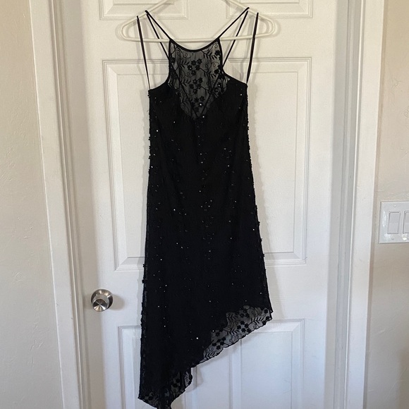 basix II Dresses & Skirts - Elegant Black Asymmetrical Lace Dress